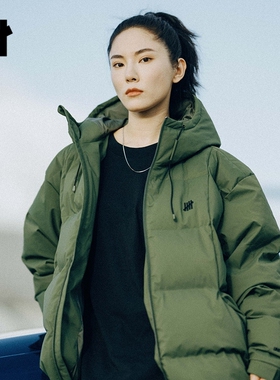 【五条杠连帽羽绒服】UNDEFEATED美式防泼水拉链戴帽羽绒服