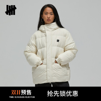 UNDEFEATED五条杠官方秋季连帽LOGO款羽绒服