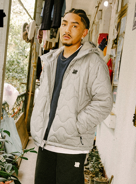 UNDEFEATED五条杠官方秋季新品休闲经典时尚潮流美式绗棉连帽棉服