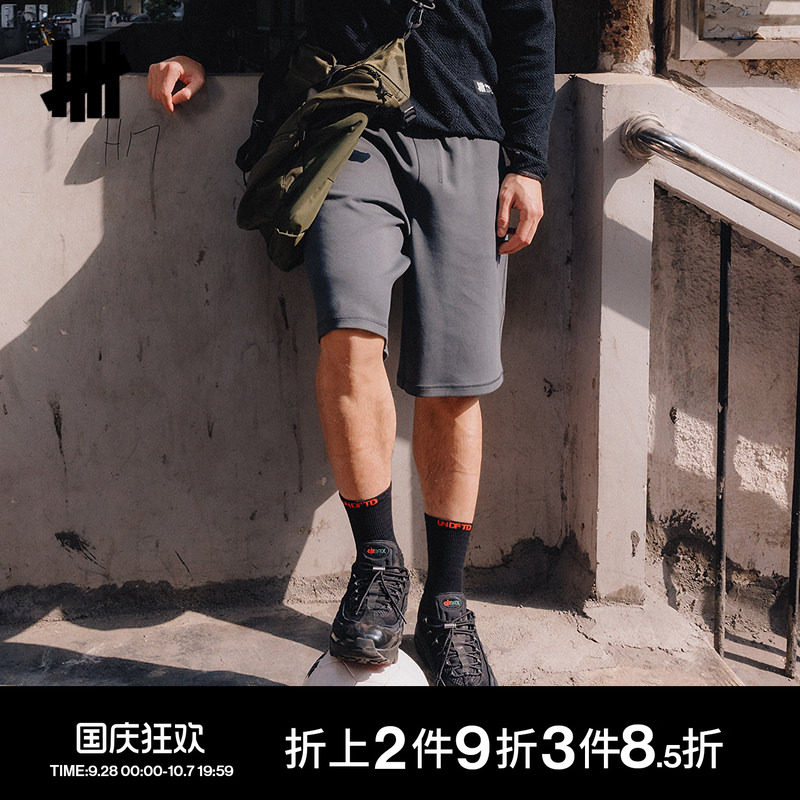 UNDEFEATED五条杠空气层短裤图片
