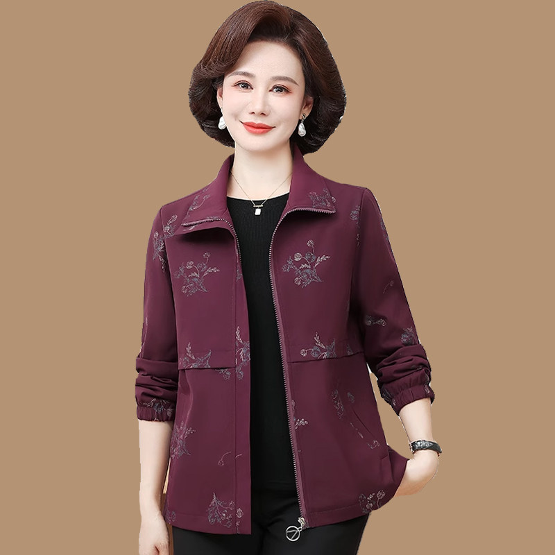 中老年妈妈春秋薄款外套洋气女新款60岁奶奶秋装夹克上衣短款风衣