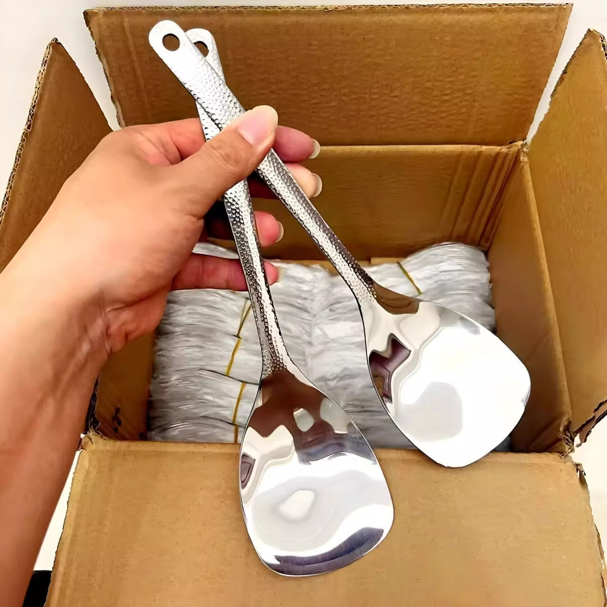 不锈钢小锅铲加厚家用厨房平底锅炒菜铲子不粘锅锤纹手柄分餐勺