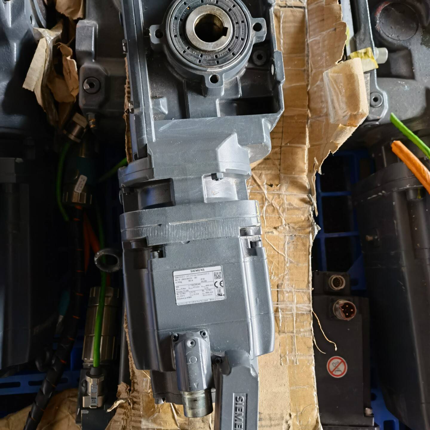 议价1FG1501-6UE04-2HH1-Z伺服电机，适用