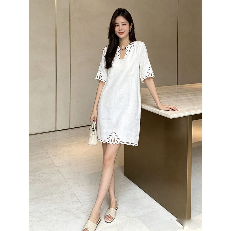 微胖女生穿搭温柔大方奢高级裙子图片