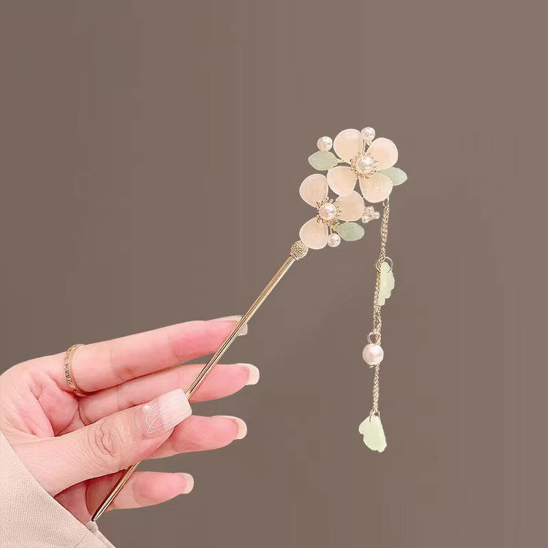 桃花流苏发簪盘发复古步摇发钗