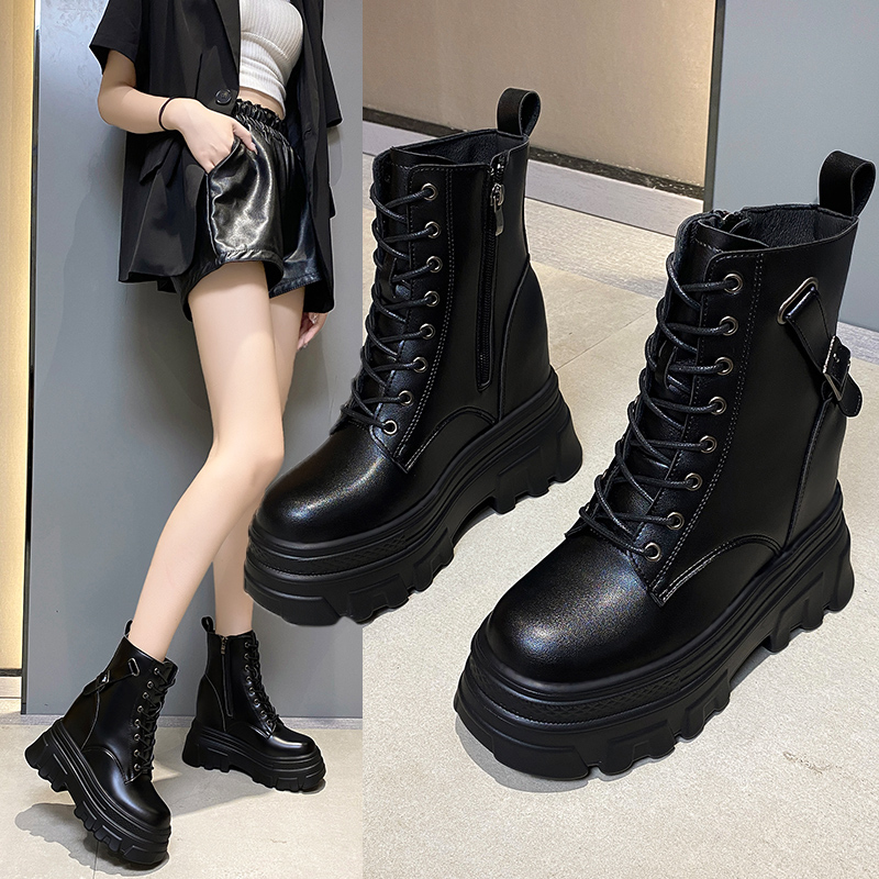 明星同款鞋马丁靴女秋季薄款透气短靴麦昆达黑色厚底时尚单靴女潮