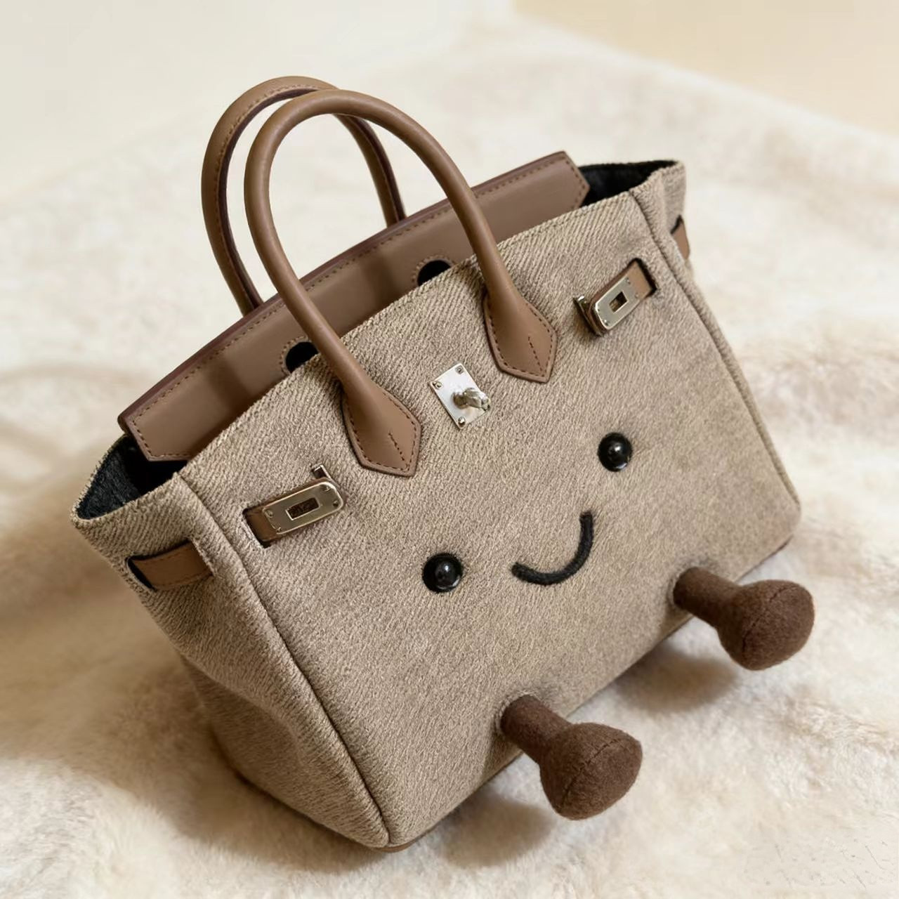 新款休闲时尚单品卡其色单肩斜挎包卡通可爱通勤手提包,箱包皮具/热销女包/男包,单肩包,淘宝优惠券,粉丝福利购,淘宝优惠卷