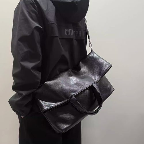 贵宝的包小众设计百搭潮流休闲大容量包包单肩斜挎包电脑包通勤包