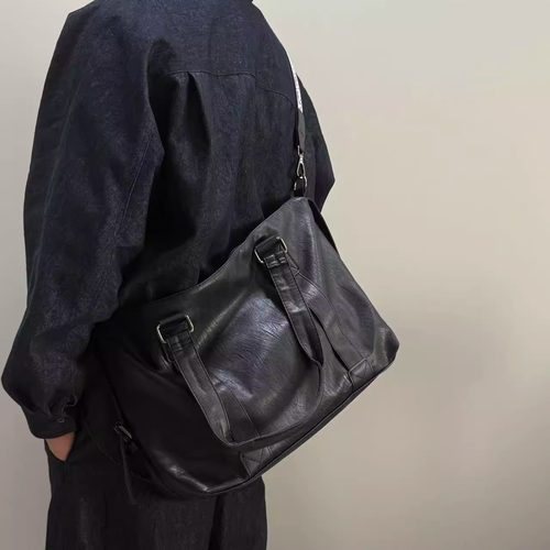 复古潮酷大容量黑色皮质行李袋