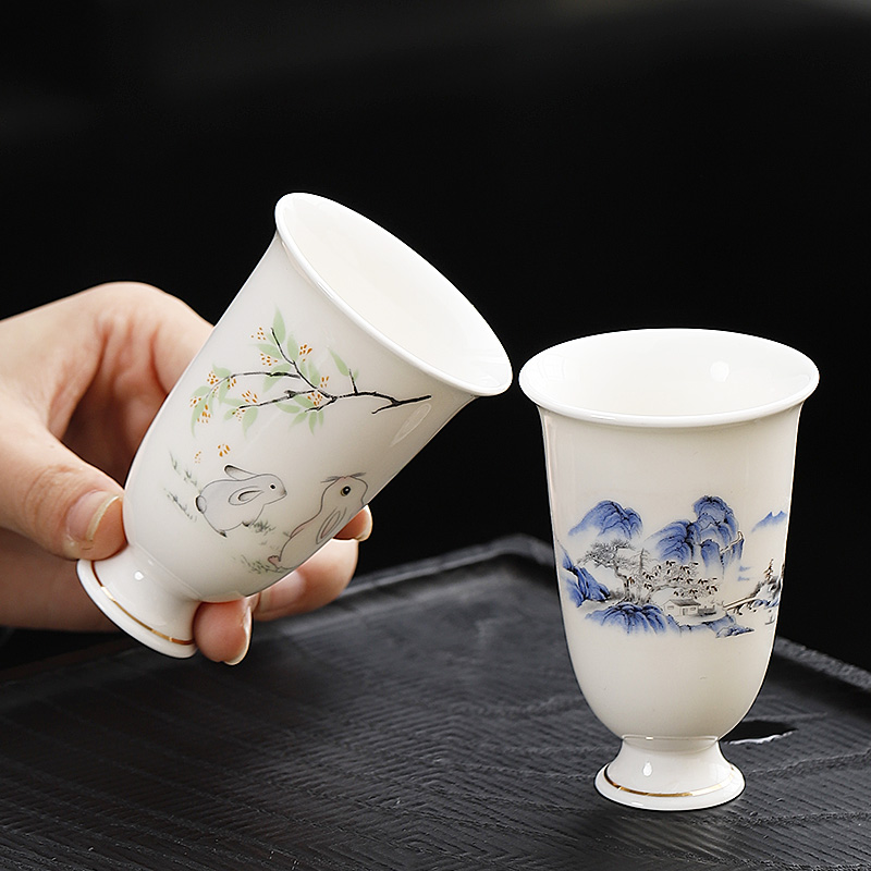 二两装羊脂玉高足酒杯