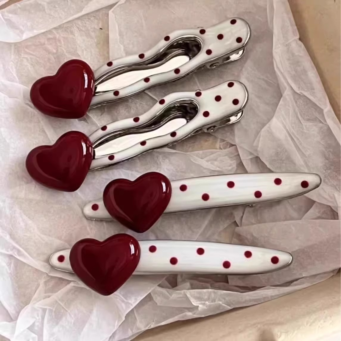 波点珍珠鸭嘴夹安可拉红色发饰