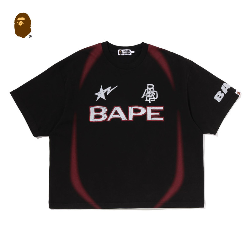 BAPE男装26年春夏手绘画风字母图案足球运动风短袖 T 恤314091Q