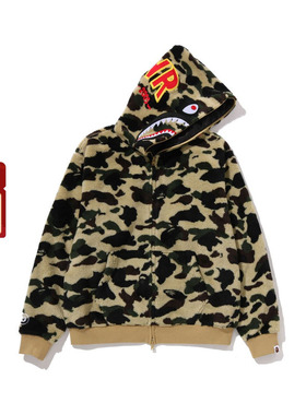 BAPE男装25年秋冬迷彩图案鲨鱼连帽毛绒外套019401P