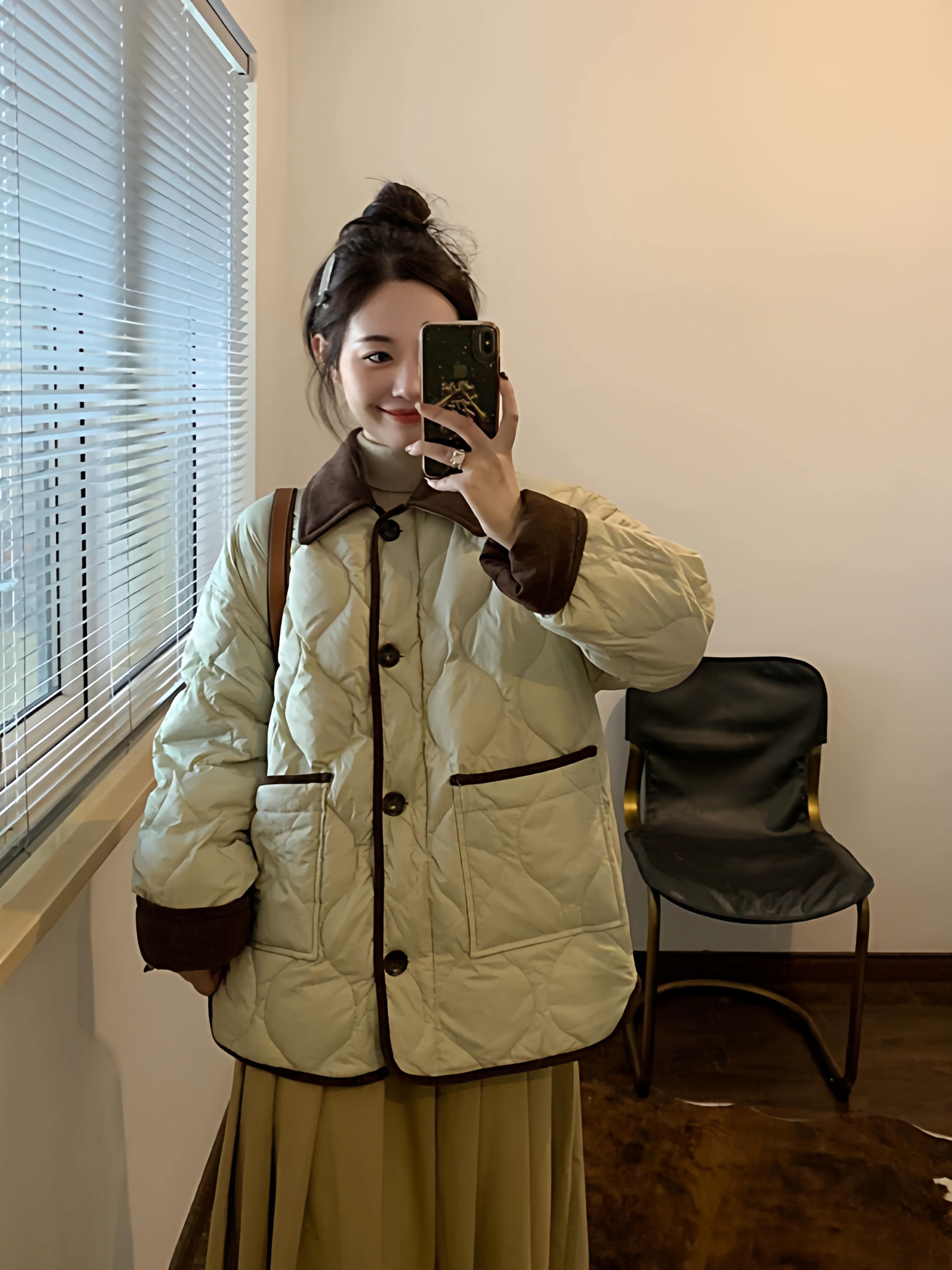 芯依梦2025新款棉服女韩系短款撞色潮设计翻领撞色菱格冬季外套