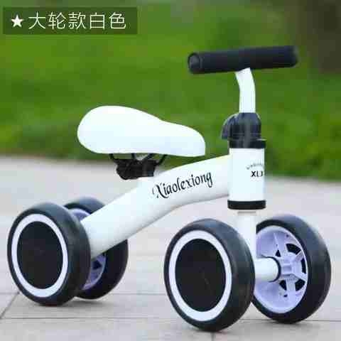 儿童车一岁左右半宝宝平衡车玩具男孩儿扭扭车女宝宝生日礼物实c7