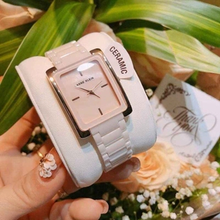 ak手表女Anne Klein 2952LPRG 樱花淡粉陶瓷方形贝母表盘石英腕表