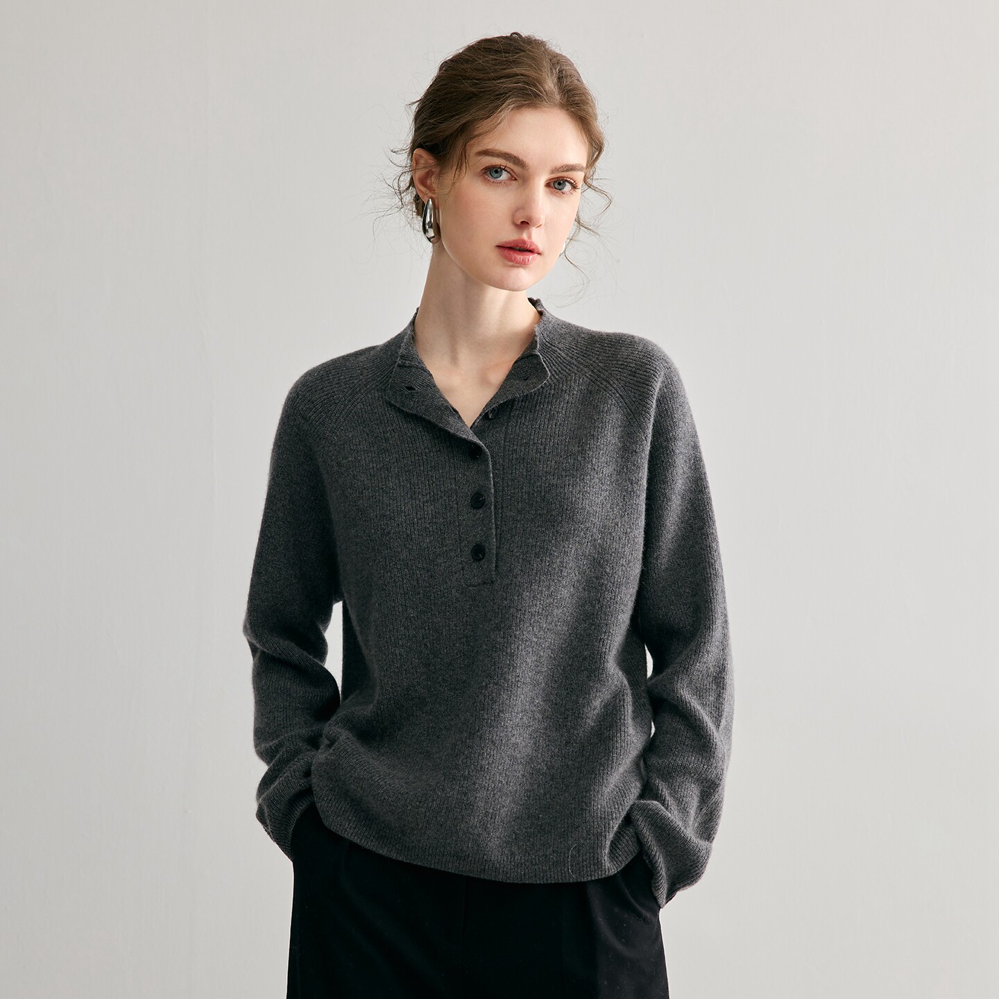 半高领系扣针织衫纯色宽松打底衫