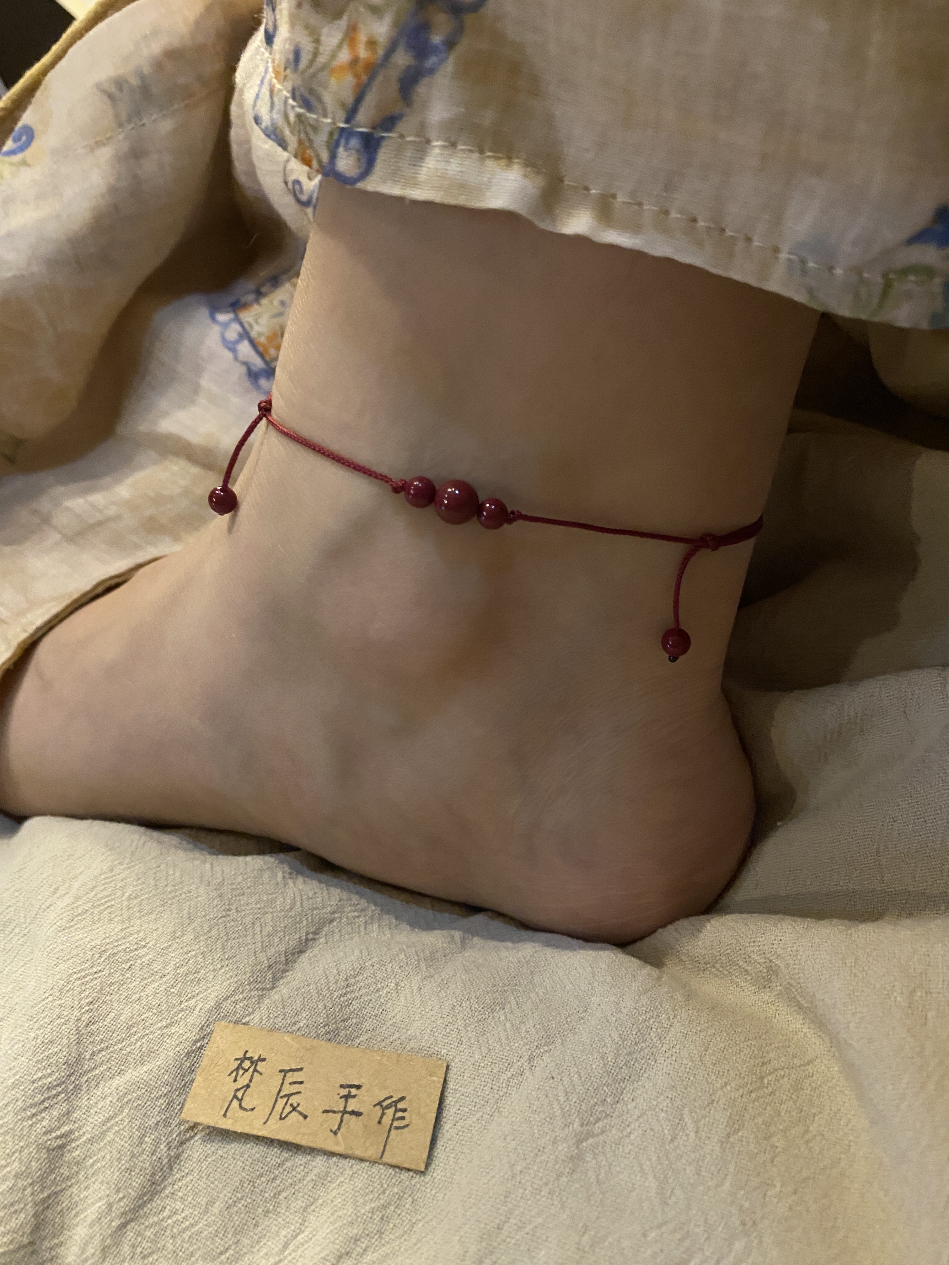 「足间朱色赴清和」天然朱砂红绳脚链女本命年平安转运紫金砂脚绳