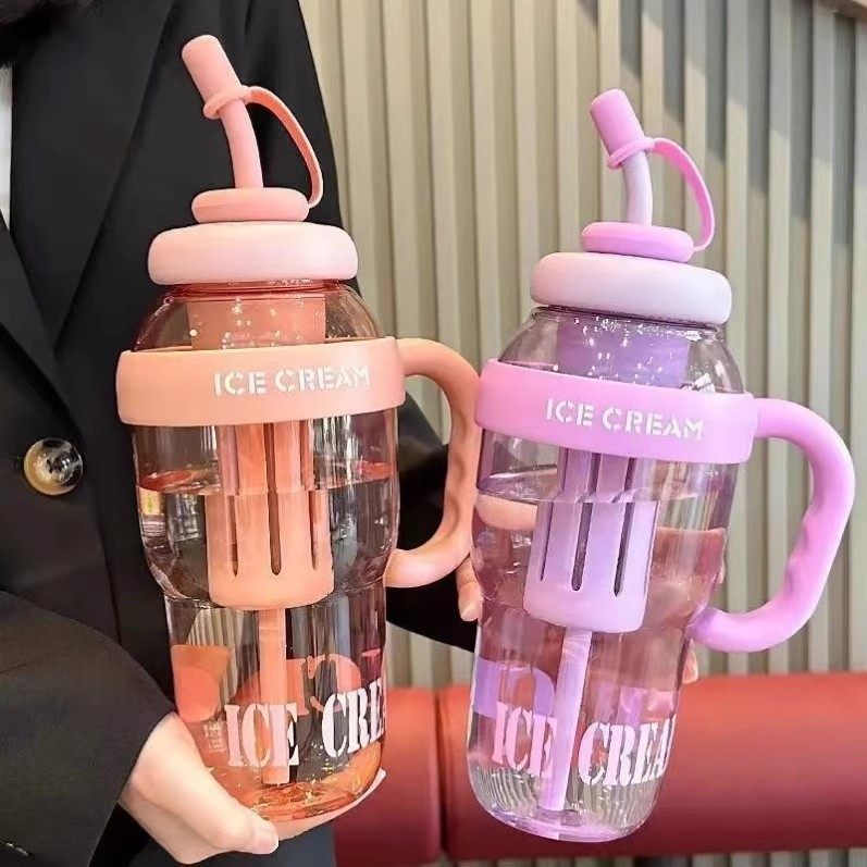 ���ް�õ��ɫ����ͬ���������һ�졿 2000ml������ˮ����Ů��20