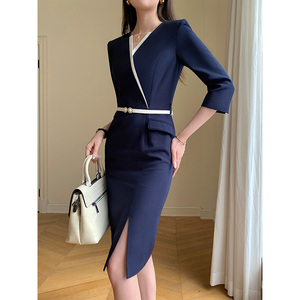 法式连衣裙春季高级感通勤职业正装洋气修身显瘦时髦美容院工作服