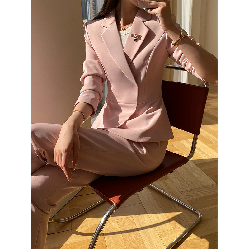 减龄粉色空姐职业套装女韩版高级感大牌西装休闲时尚2026新款春秋