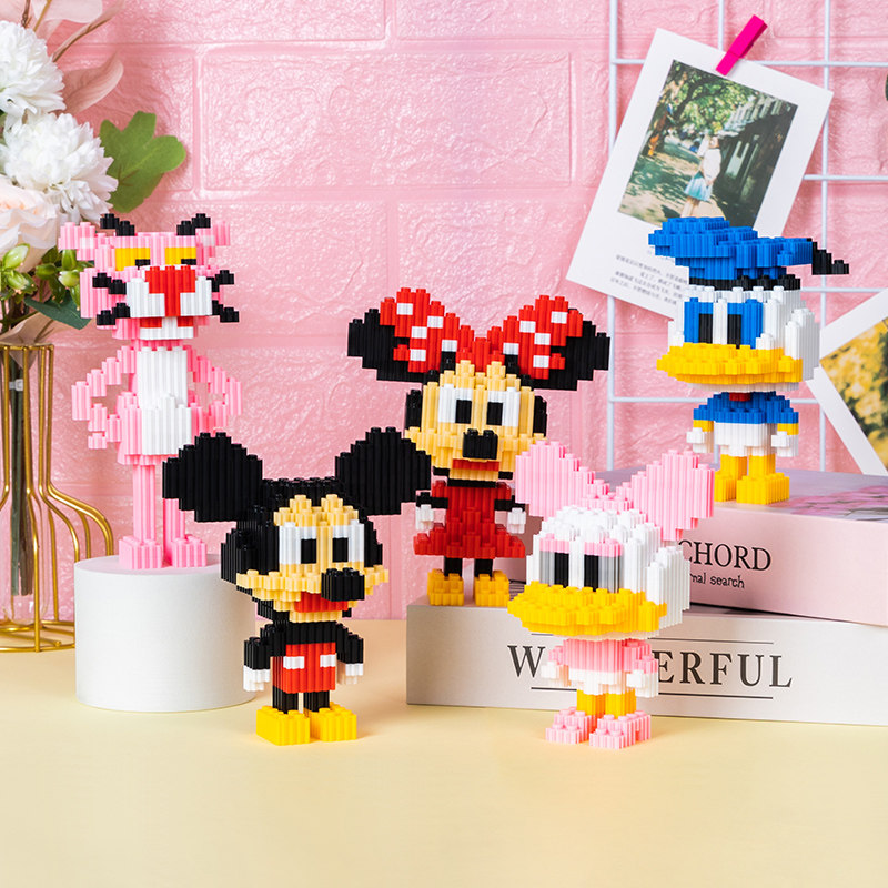 唐老鸭拼搭积木小颗粒拼装玩具儿童益智拼图男女孩系列米老鼠摆件