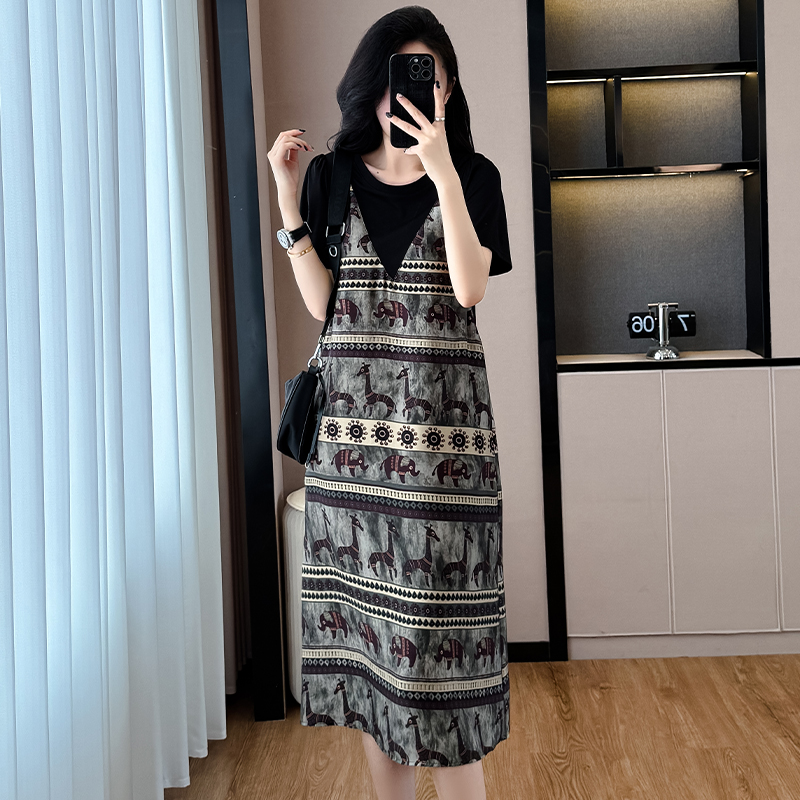 轻奢高级感法式气质碎花拼接连衣裙2025夏新款显瘦百搭宽松长裙