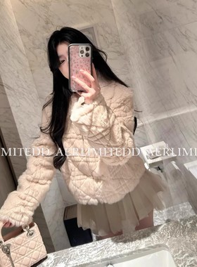 网图原版原料拉链款冬季限定新款白色环保草外套菱格翻领毛毛上衣