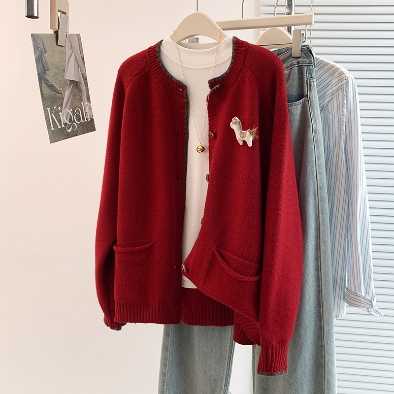 藏蓝色插肩袖正肩针织开衫女2025秋冬新款大码胖mm牛角扣毛衣外套