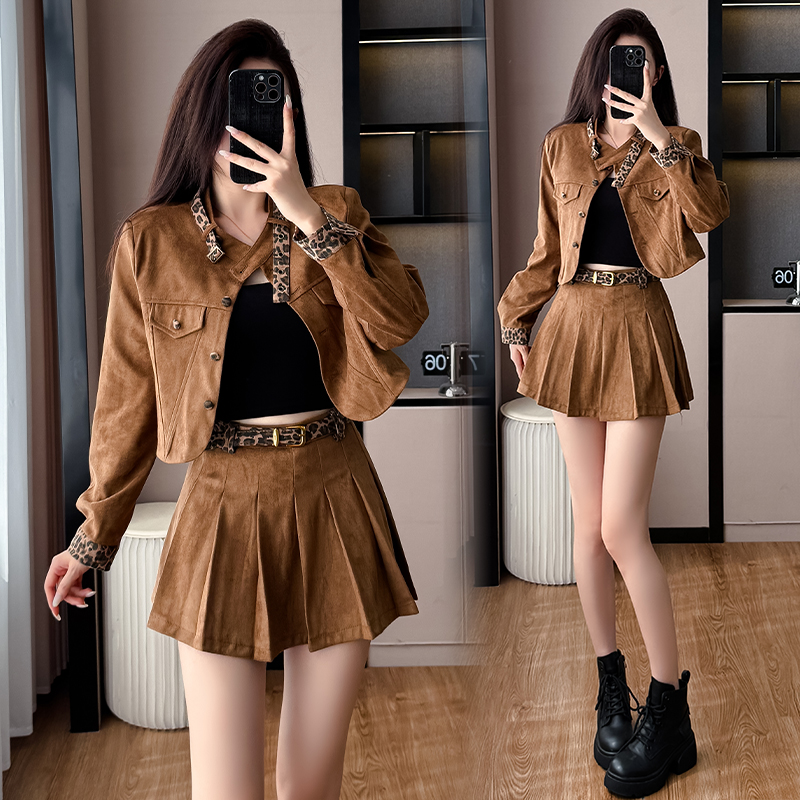 实拍麂皮绒外套百褶短裙两件套秋季新款豹纹拼接裙子套装潮