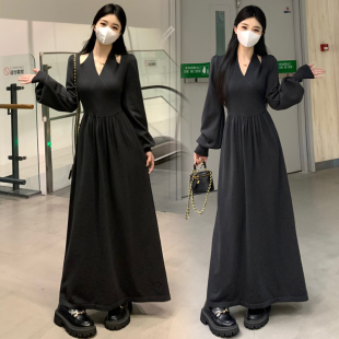 实拍大码 毛衣连衣裙洋气减龄挂脖百搭长裙 女秋冬韩系显瘦针织长袖