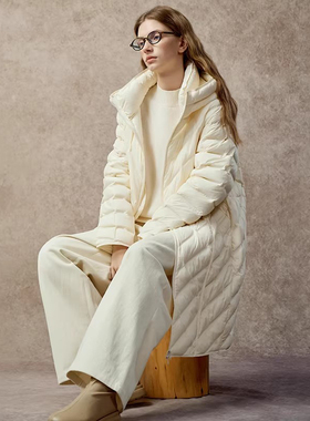 Famecoco茧型长款立领连帽宽松简约轻薄云朵显瘦羽绒服FAC8AK004