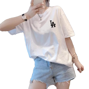 2026新款白色短袖t恤女夏季韩版宽松大码百搭休闲设计感别致上衣