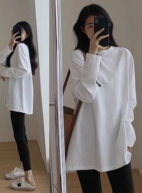白色中长款长袖T恤秋内搭叠穿遮屁股打底衫鲨鱼裤搭配的上衣0115k