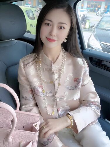 缎面新中式国风盘扣外套女装春秋新款高级感重工高级感提花上衣