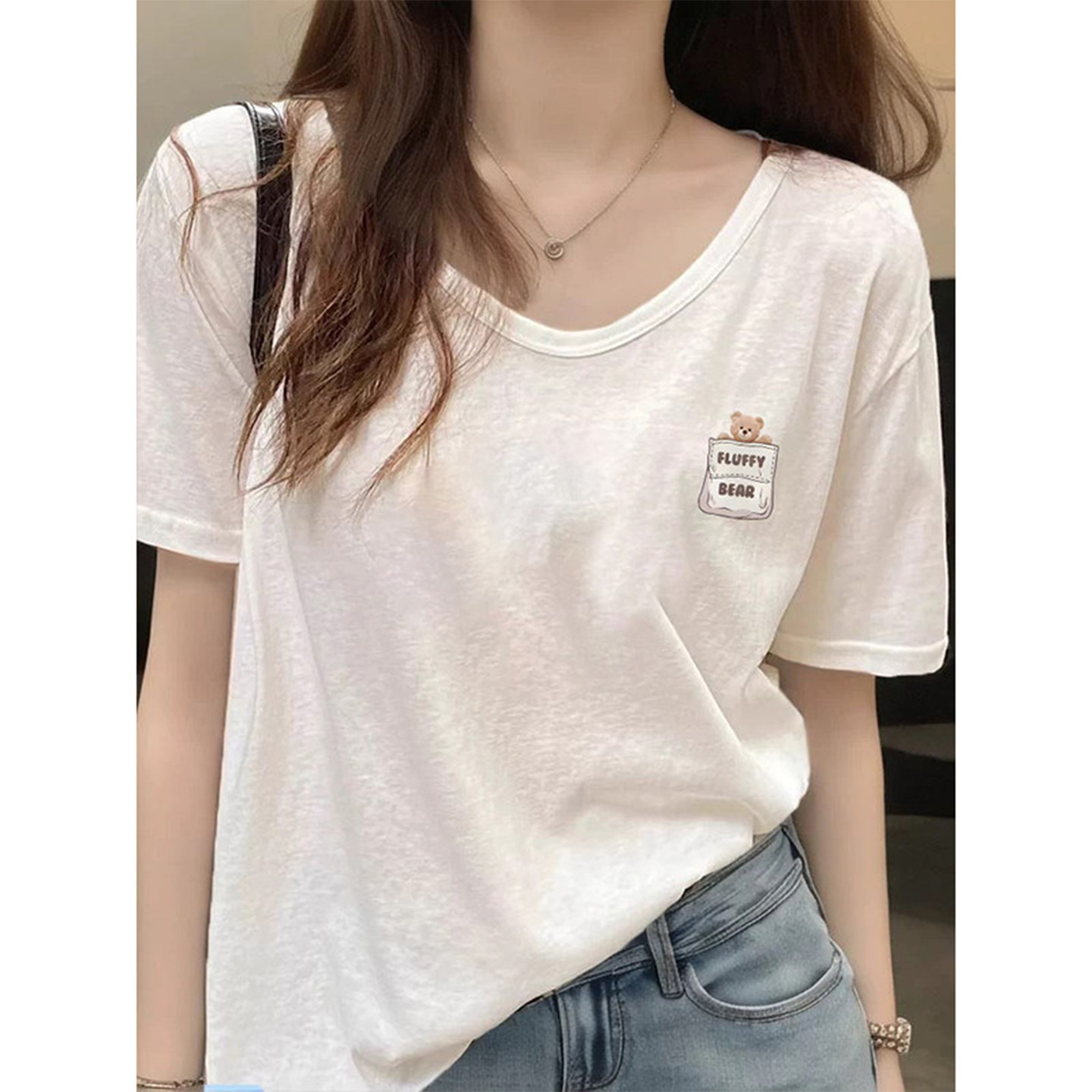 白色鸡心领纯棉短袖T恤女2026新款夏季显瘦印花体恤竹节棉V领上衣