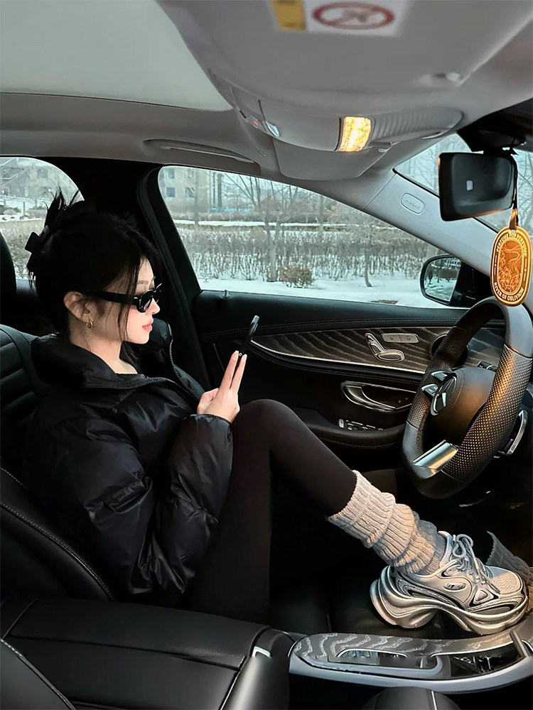 灰色袜套女堆堆袜子秋冬季中筒袜y2k腿套配雪地靴鲨鱼裤的小腿袜