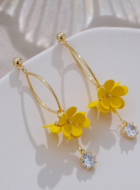 韩国东大门春夏黄色立体花朵耳钉高级感超仙耳环气质百搭仙女耳环