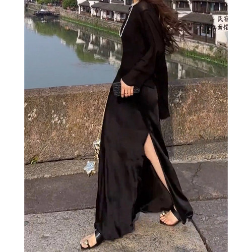 新中式黑色缎面冰丝褶皱肌理感开叉长裙鱼尾休闲半身裙女夏季爆款