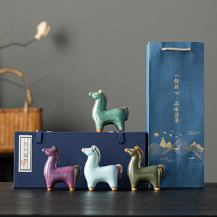马年创意陶瓷小马摆件礼品套装家居装饰工艺品礼盒装送领送老师