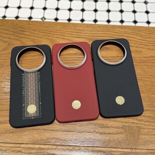 适用华为mate80promax手机壳全包防摔凯夫拉纹保护套Mate80pro内置磁吸充电超薄黄财神外壳m80高级感男女新款