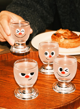 气泡招待所‘原创大眼仔玻璃小白酒杯果酒杯烈酒杯卡通表情烧酒杯