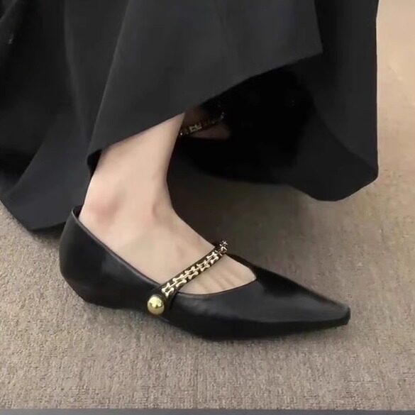 MK&DK香港真皮尖头平底浅口单鞋女2025新款春秋季一字带玛丽珍鞋
