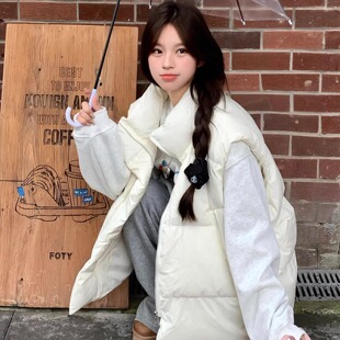 羽绒马甲女款2025秋冬新款外穿小个子洋气加厚保暖白色棉服外套