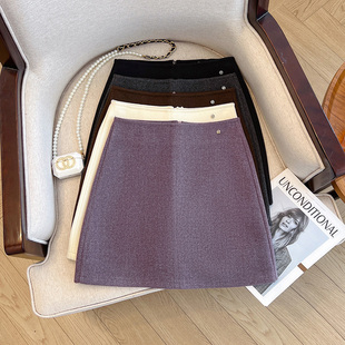 毛呢半身裙女秋冬季2025新款高腰显瘦温柔风包臀通勤a字百搭短裙