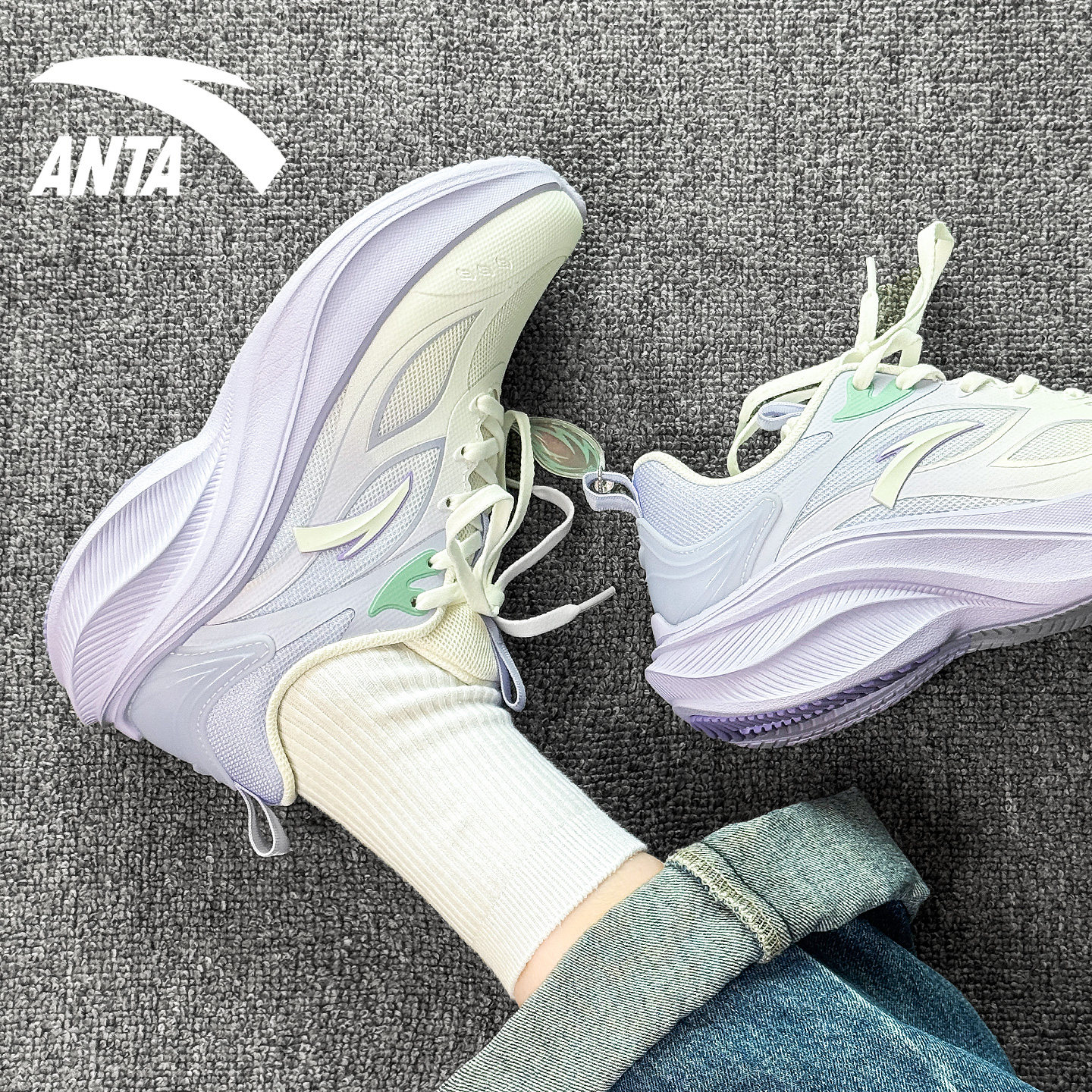 安踏跑步鞋女鞋小码女生百搭运动鞋2026春季网面透气小学生鞋子女