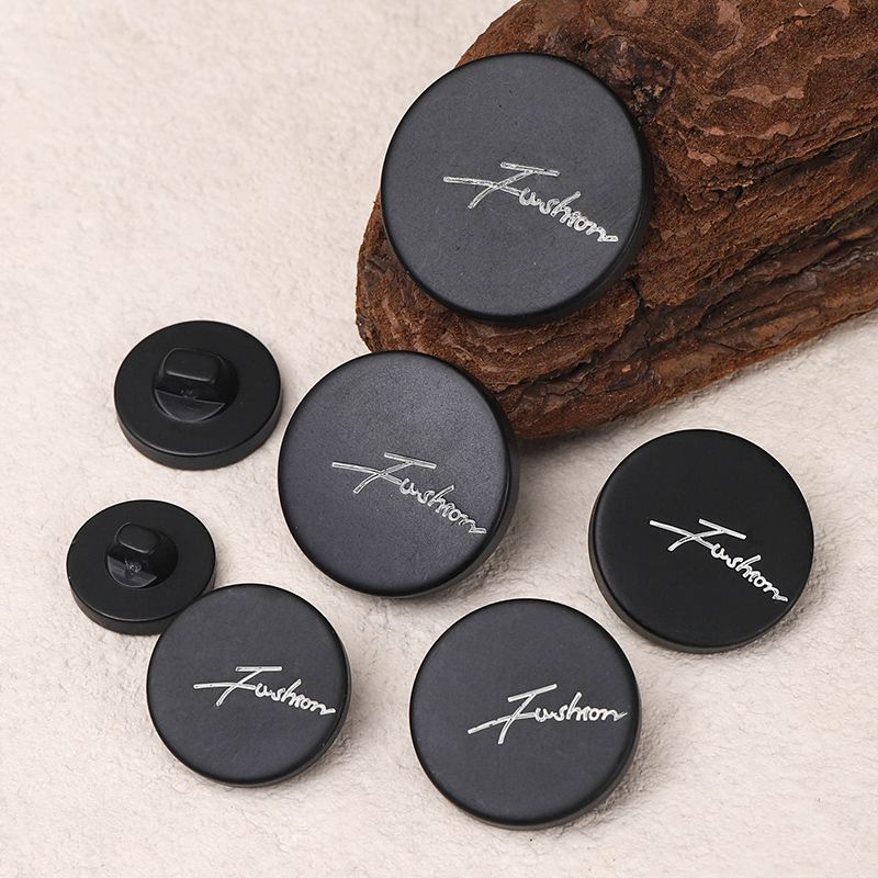 黑色纽扣大衣高脚暗线圆形羊绒