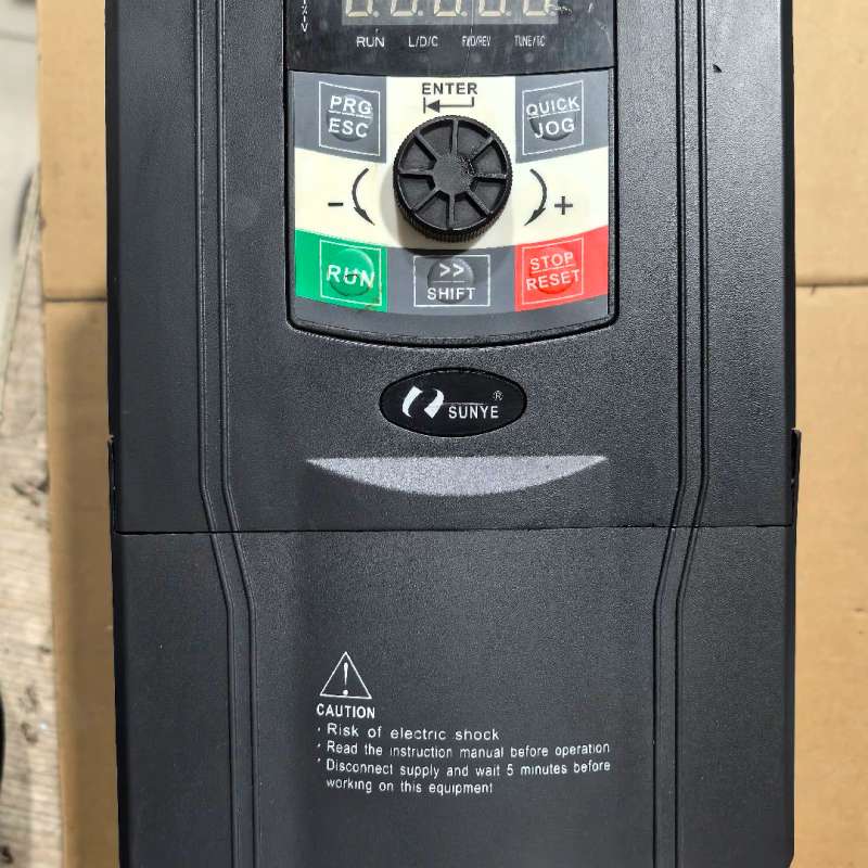 议价：日业变频器CM530-B04T5R5G/7R5PB