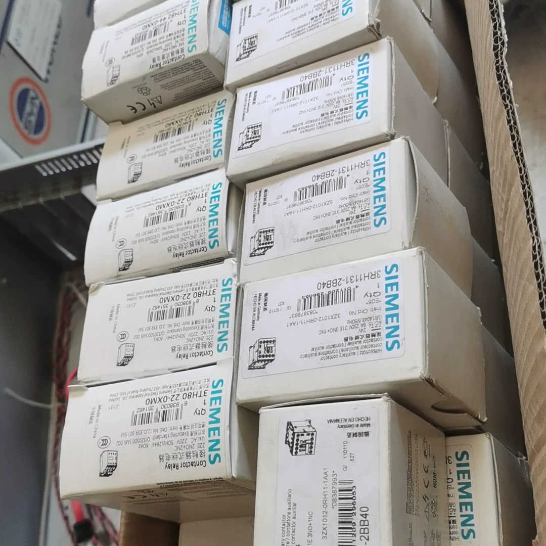 {议价}接触器式继电器3TH8244-0XM0，11只