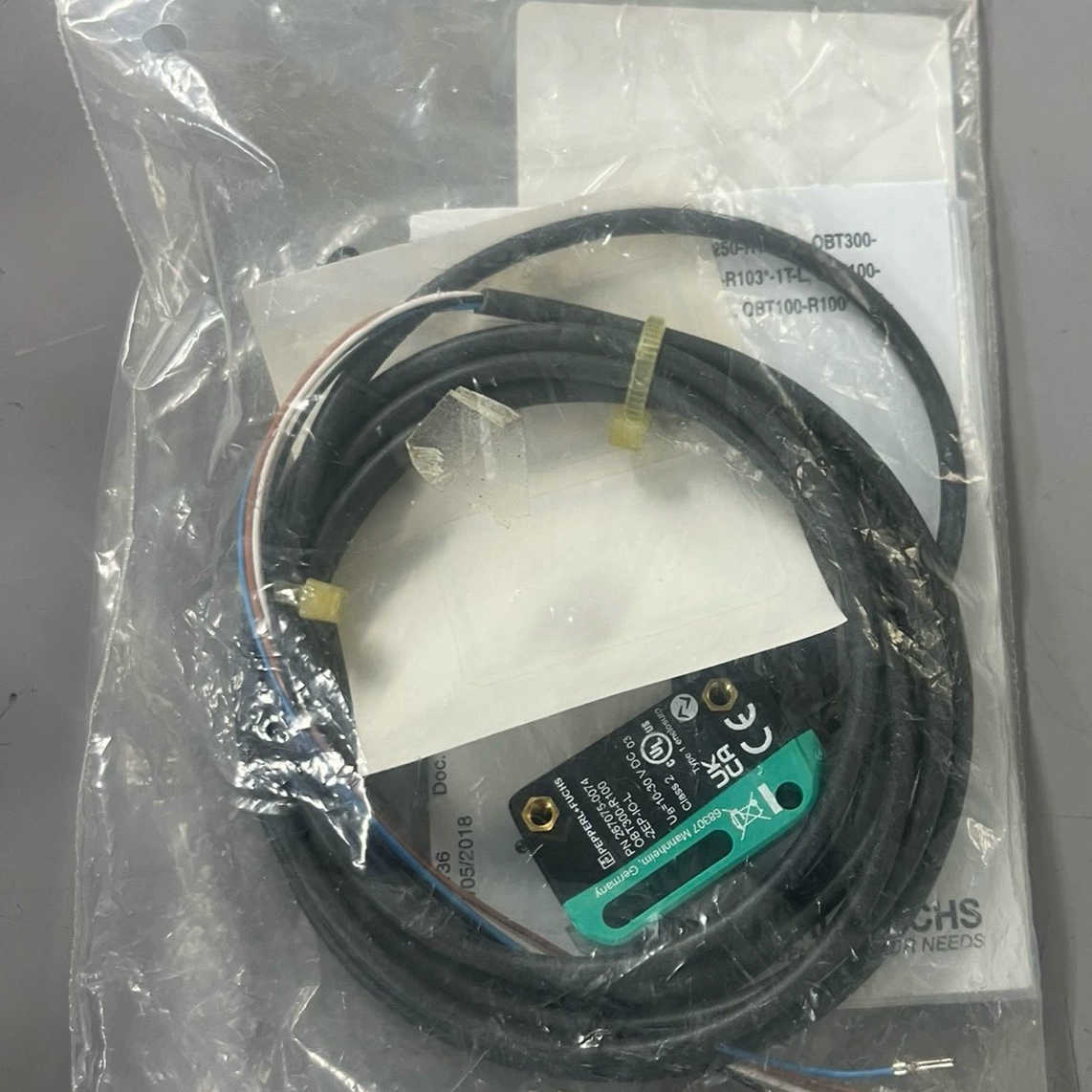 {议价}倍加福传感器OBT300-R100-2EP-IO-L